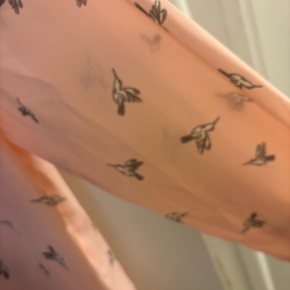 Hummingbird Pattern Pink Faded Glory Sz M long sleeve blouse Boho chic office - Picture 4 of 8